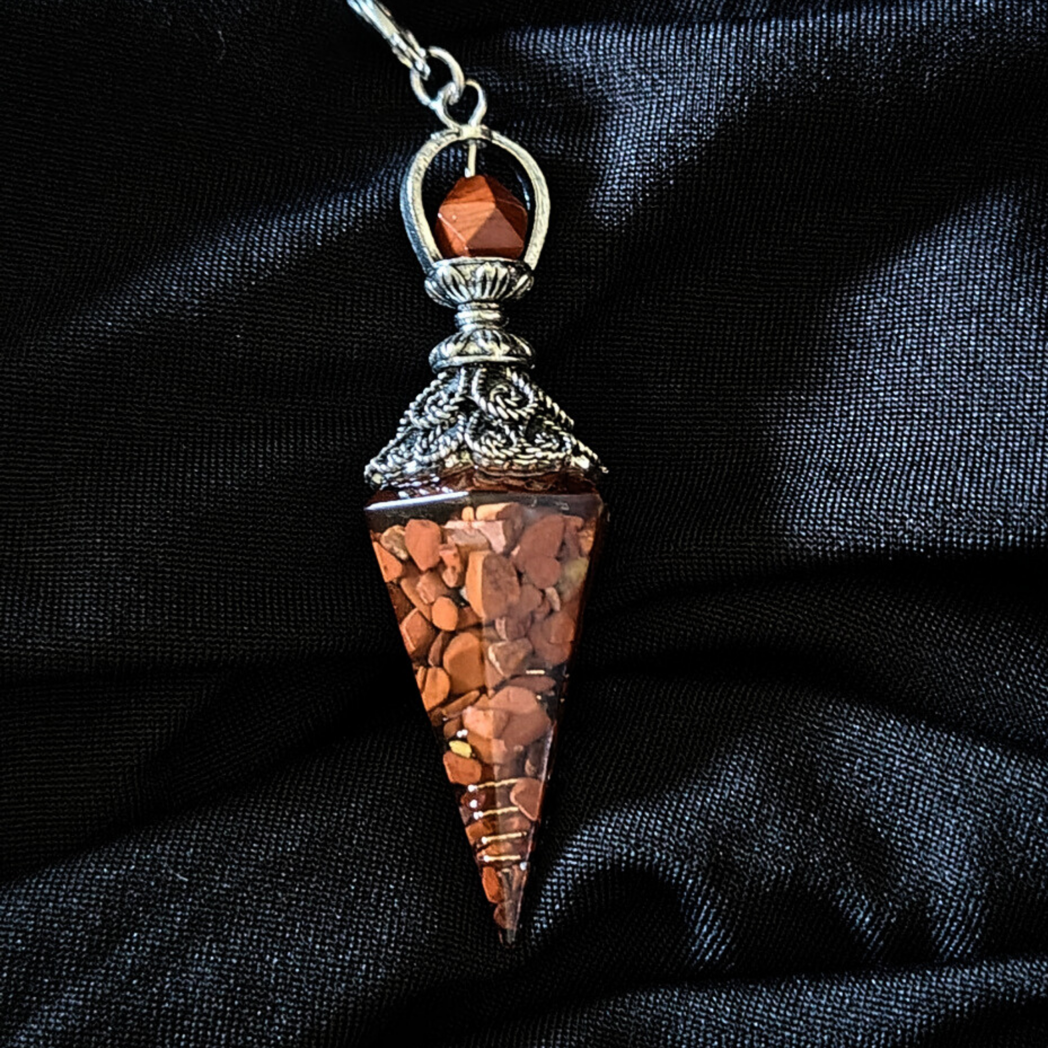 Crystal Pendulum's